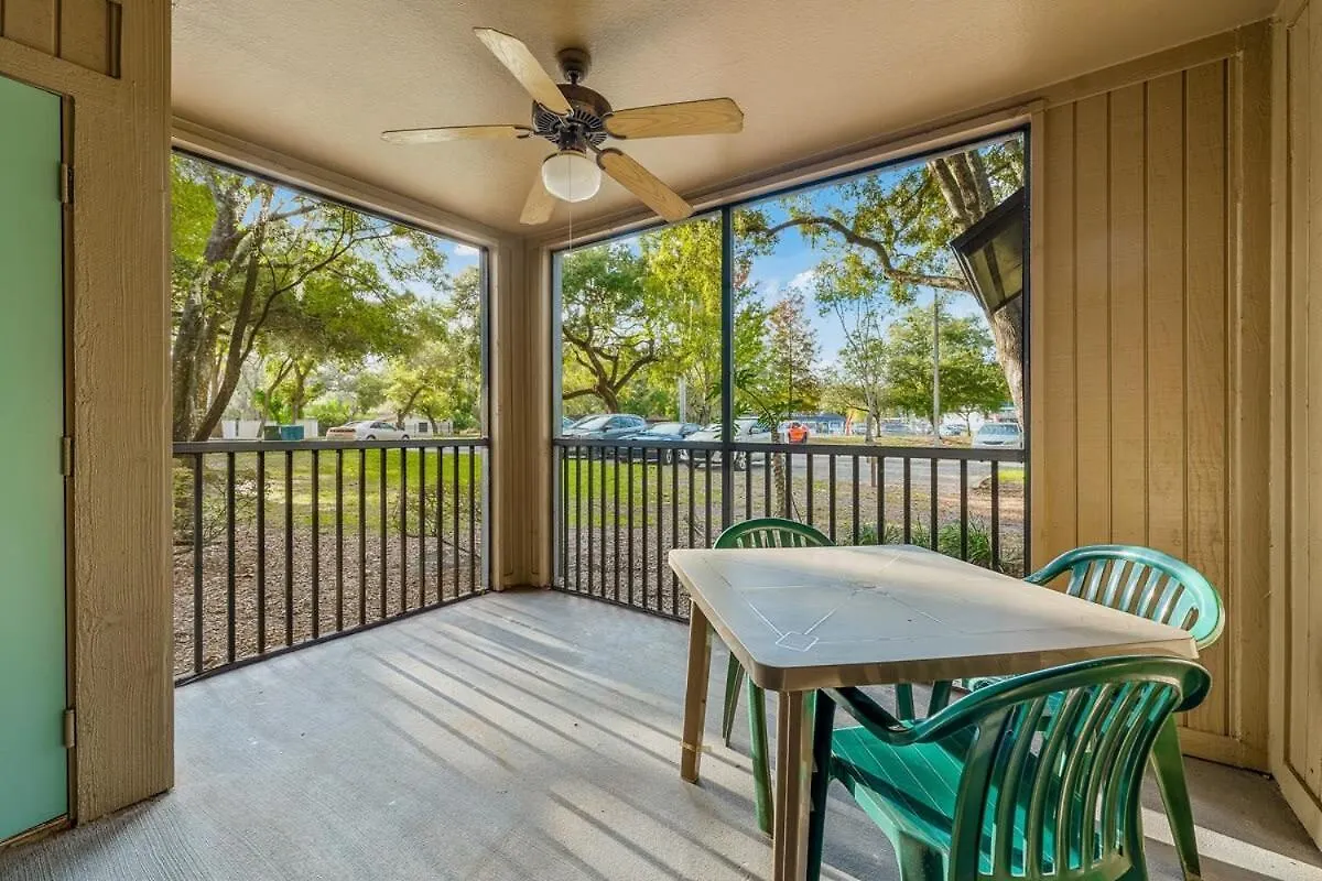 Hébergement de vacances Villa 4Bd 2 Mi To Usf Free Pool + 24 Hour Gym à Tampa