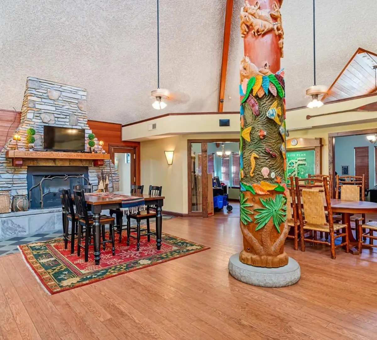 Villa 4Bd 2 Mi To Usf Free Pool + 24 Hour Gym à Tampa 0*,